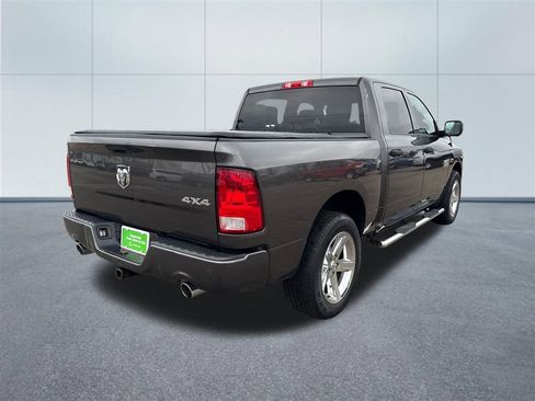 Used 2017 RAM 1500 Express image 5