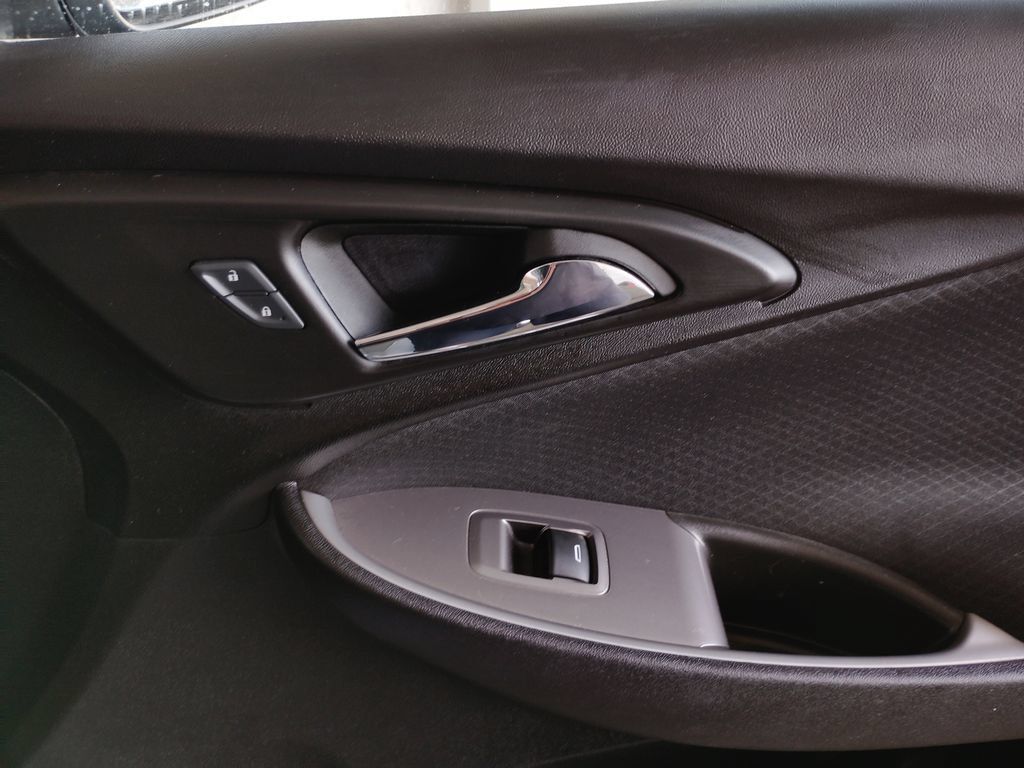 Used 2024 Chevrolet Malibu LS FWD image 13