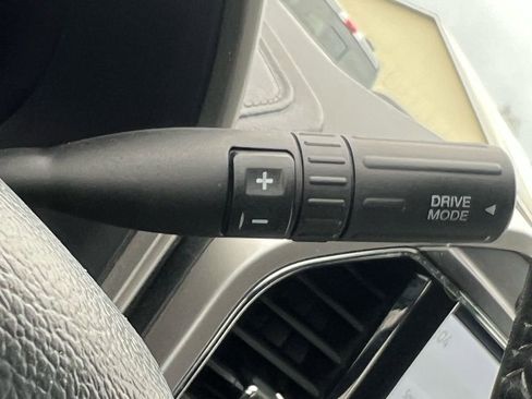 Used 2022 Ford F250 Lariat w/ Lariat Ultimate Package image 37