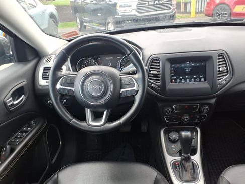 Used 2021 Jeep Compass Latitude w/ Convenience Group AWD/4WD image 9