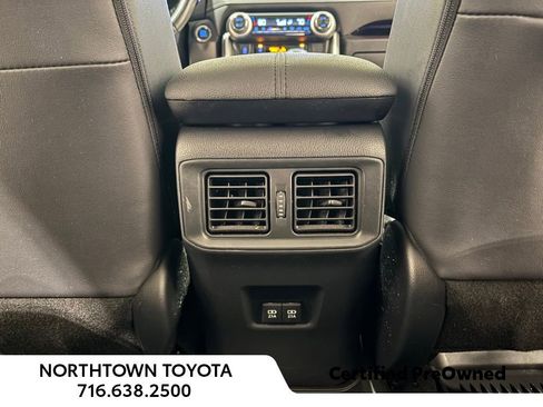 Used 2019 Toyota RAV4 Limited image 19