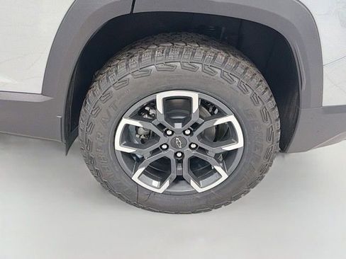 New 2026 Chevrolet Equinox ACTIV AWD/4WD image 10