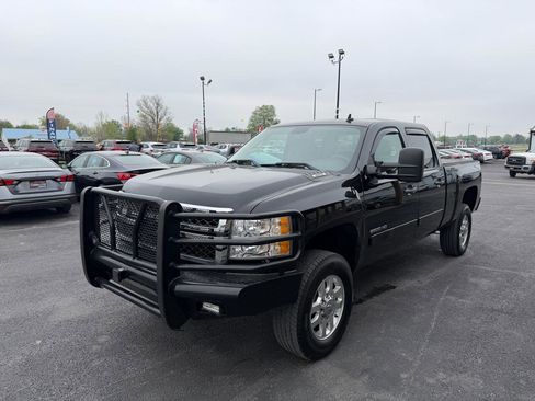 Used 2013 Chevrolet Silverado 2500 LT w/ Interior Plus Package image 9
