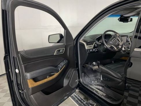 Used 2019 GMC Yukon Denali w/ Denali Ultimate Package image 22
