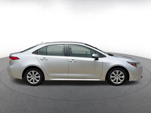 Used 2023 Toyota Corolla LE FWD image 16
