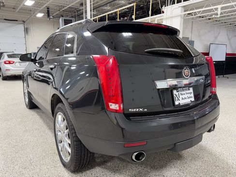Used 2014 Cadillac SRX Premium image 3