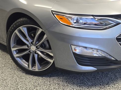 Used 2023 Chevrolet Malibu LT FWD image 3