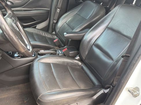 Used 2019 Buick Encore Essence AWD/4WD image 16