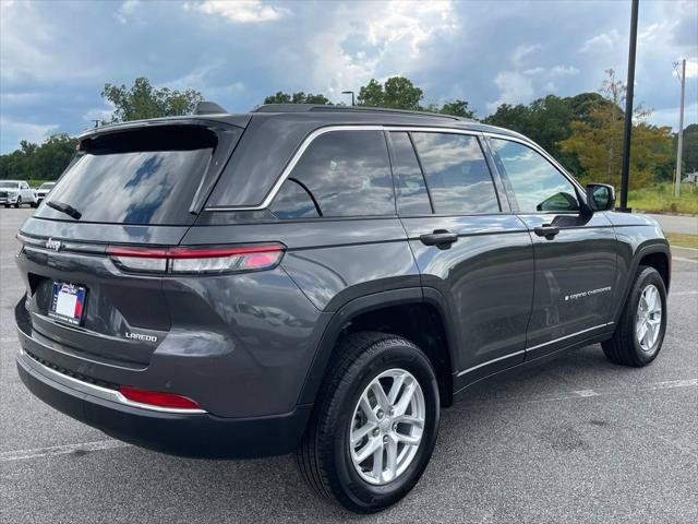 Used 2026 Jeep Grand Cherokee Laredo RWD image 18