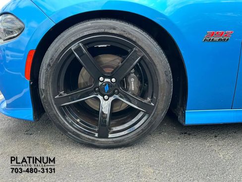Used 2019 Dodge Charger Scat Pack w/ Plus Group RWD image 21