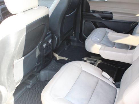 Used 2020 Ford Explorer Limited AWD/4WD image 26
