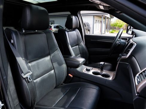Used 2015 Jeep Grand Cherokee Limited w/ Luxury Group II AWD/4WD image 21