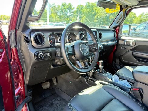 Used 2021 Jeep Gladiator Sport AWD/4WD image 14