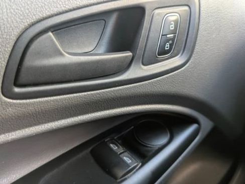 Used 2021 Ford Transit Connect XL FWD image 29