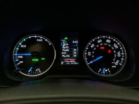 Used 2022 Toyota RAV4 LE image 13