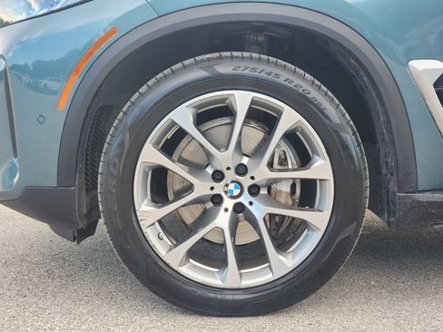 Used 2024 BMW X5 xDrive40i w/ Premium Package AWD/4WD image 7