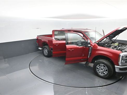 New 2026 Ford F250 Lariat w/ FX4 Off-Road Package image 37