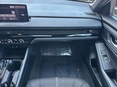 Certified 2023 Honda Accord Sport image 28