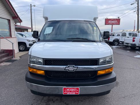 Used 2020 Chevrolet Express 3500 w/ Power Convenience Package image 3