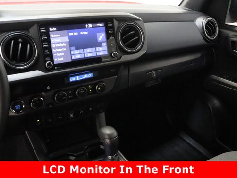 Used 2021 Toyota Tacoma TRD Sport w/ Technology Package image 16