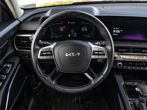 Used 2023 Kia Telluride LX AWD/4WD image 23