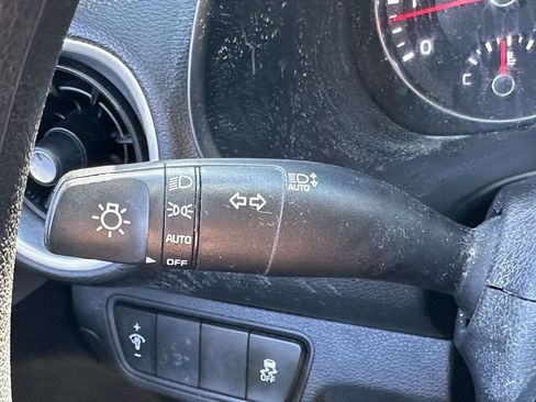 Used 2022 Kia Forte LXS image 28