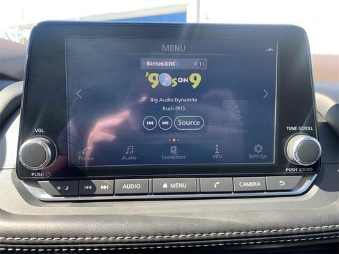 Used 2023 Nissan Rogue SL image 21