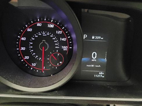 Used 2023 Hyundai Elantra SEL FWD image 23