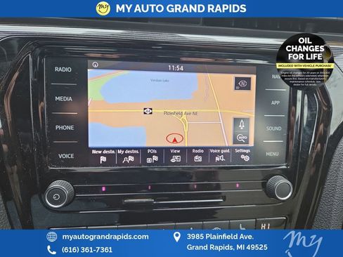 Used 2021 Volkswagen Passat 2.0T R-Line image 21