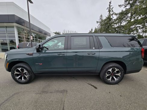 Used 2026 GMC Yukon XL AT4 Ultimate AWD/4WD image 2