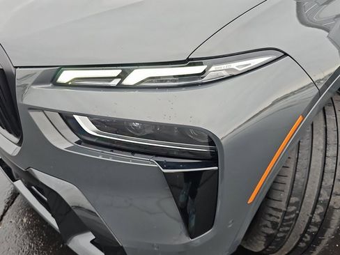 Used 2024 BMW X7 xDrive40i w/ M Sport Package image 35