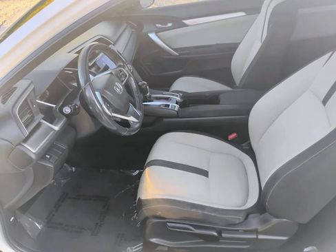 Used 2018 Honda Civic EX-T image 9