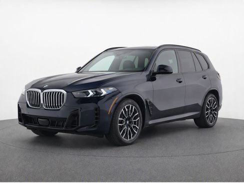 Certified 2024 BMW X5 xDrive40i w/ M Sport Package AWD/4WD image 2
