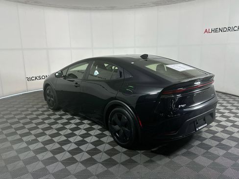 Used 2024 Toyota Prius LE image 5