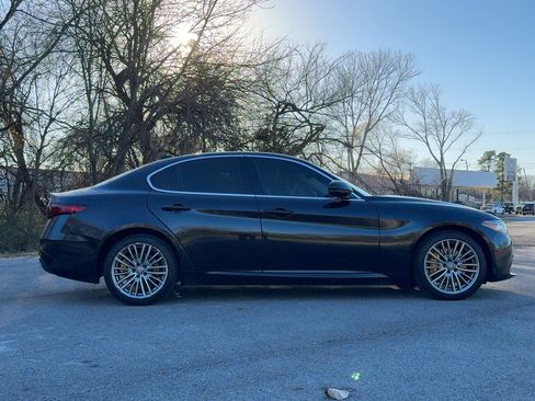 Used 2018 Alfa Romeo Giulia Ti w/ Quick Order Package 22X Lusso image 8