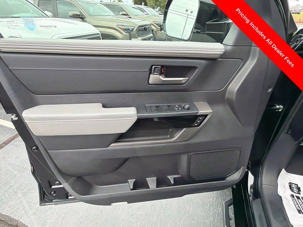 Used 2024 Toyota Tundra Limited w/ Power Package RWD image 4