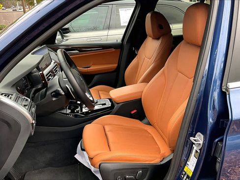 Certified 2024 BMW X3 xDrive30i w/ Premium Package w/ZPA image 7