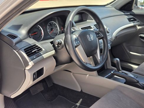Used 2012 Honda Accord LX image 12