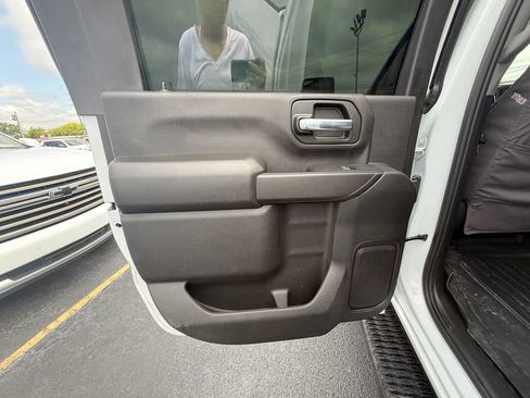 Used 2024 GMC Sierra 2500 Pro w/ 1SA Pro Safety Plus Package AWD/4WD image 18