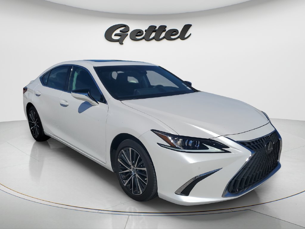 Used 2025 Lexus ES 350 w/ Premium Package FWD image 3
