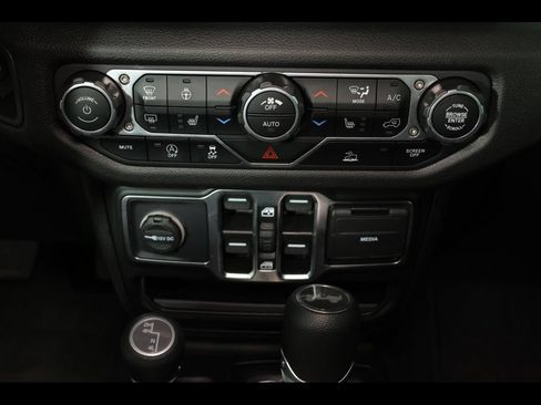 Certified 2025 Jeep Wrangler Unlimited Sport AWD/4WD image 24
