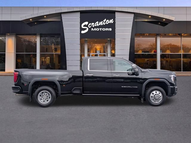 Used 2024 GMC Sierra 3500 Denali Ultimate AWD/4WD image 6