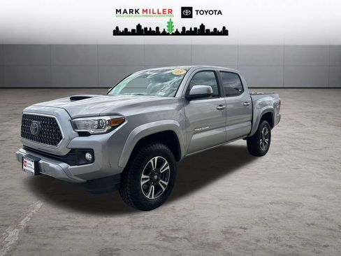 Certified 2018 Toyota Tacoma TRD Sport AWD/4WD image 1