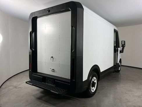 Used 2024 Chevrolet Brightdrop 400 w/ Commercial Equipment Package AWD/4WD image 5