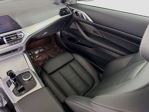 Used 2023 BMW 430i Coupe w/ M Sport Package RWD image 25