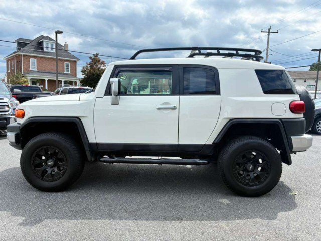Used 2013 Toyota FJ Cruiser 4WD w/ Upgrade Pkg image 5