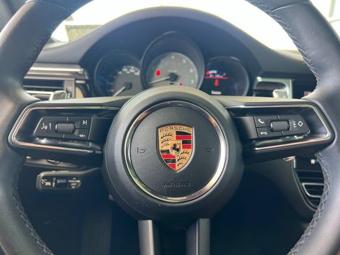 Certified 2024 Porsche Macan S AWD/4WD image 23