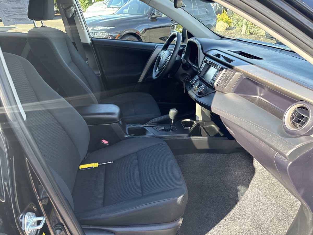 Used 2017 Toyota RAV4 LE w/ Carpet Mat Package FWD image 18