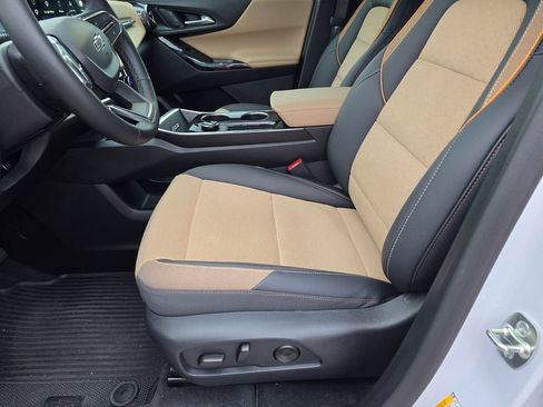 Used 2026 Chevrolet Equinox ACTIV w/ Convenience Package III FWD image 10