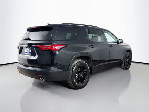 Used 2022 Chevrolet Traverse LT w/ Midnight/Sport Edition AWD/4WD image 8